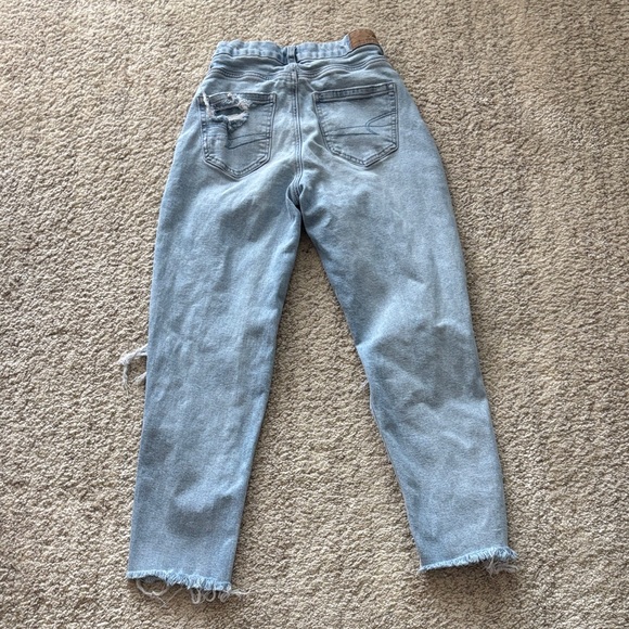 American Eagle Outfitters Light Wash Ripped Boyfriend Jeans - Picture 2 of 3